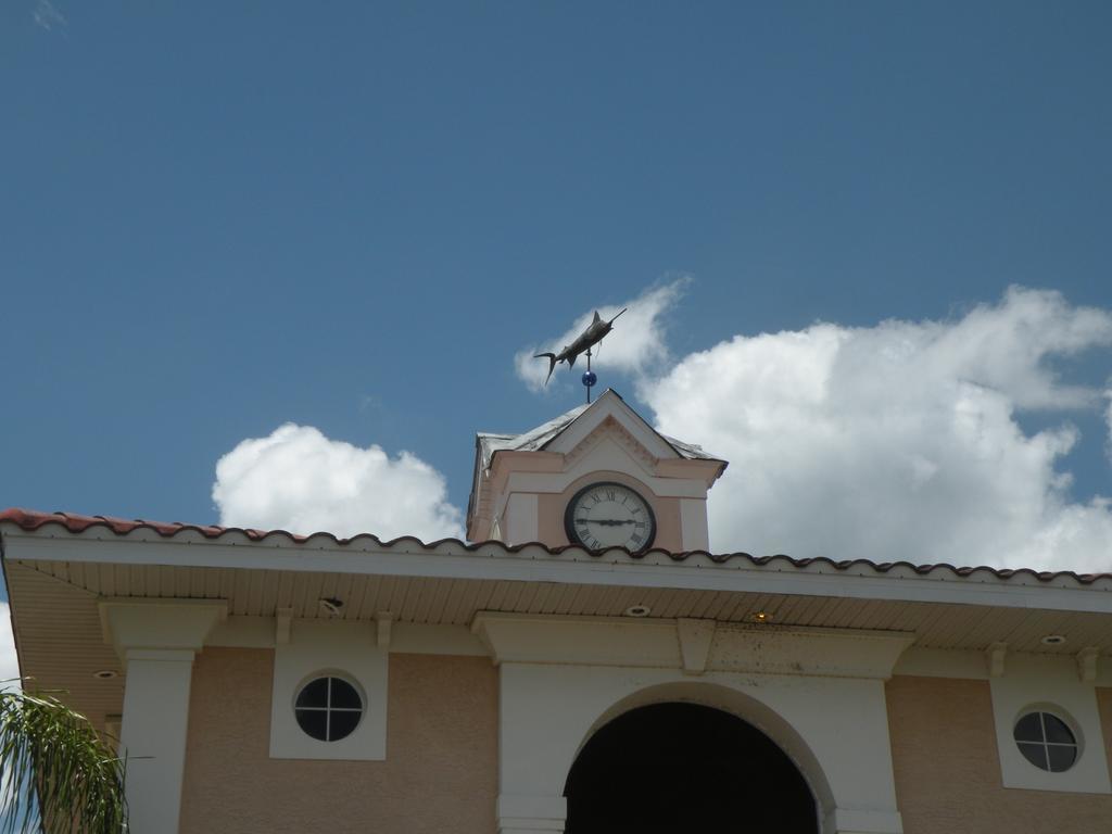 Tradewinds Homosassa Marina Resort Екстериор снимка